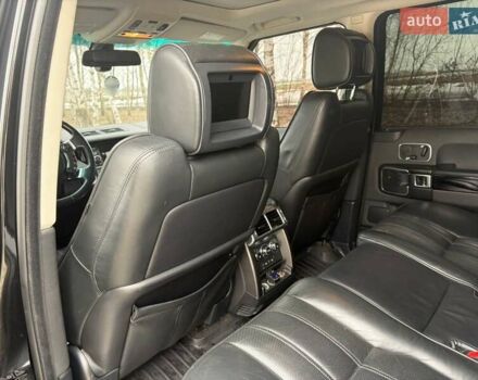 Черный Ленд Ровер Рендж Ровер, объемом двигателя 5 л и пробегом 220 тыс. км за 14000 $, фото 14 на Automoto.ua