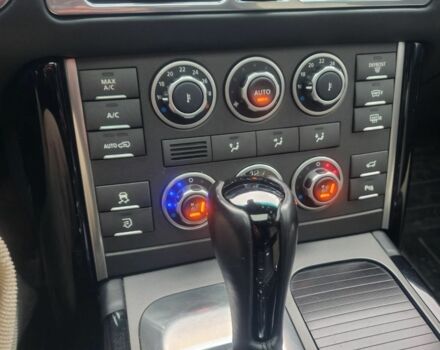 Черный Ленд Ровер Рендж Ровер, объемом двигателя 5 л и пробегом 179 тыс. км за 15500 $, фото 4 на Automoto.ua