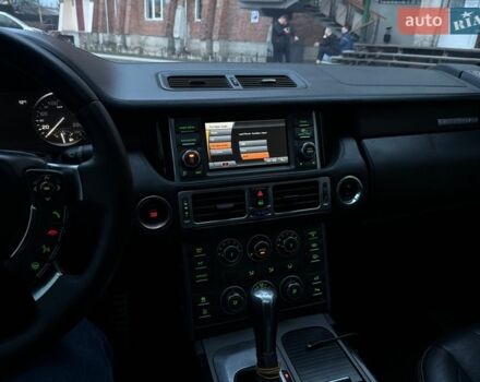 Черный Ленд Ровер Рендж Ровер, объемом двигателя 5 л и пробегом 215 тыс. км за 12999 $, фото 22 на Automoto.ua