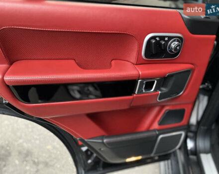 Чорний Ленд Ровер Рендж Ровер, об'ємом двигуна 5 л та пробігом 200 тис. км за 19500 $, фото 13 на Automoto.ua