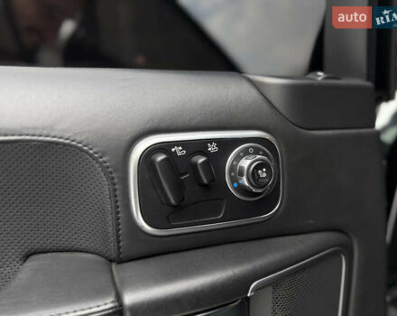 Чорний Ленд Ровер Рендж Ровер, об'ємом двигуна 5 л та пробігом 212 тис. км за 13999 $, фото 36 на Automoto.ua