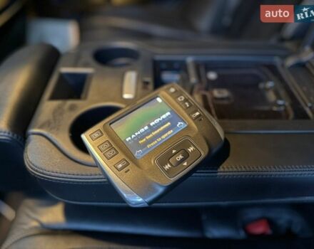 Черный Ленд Ровер Рендж Ровер, объемом двигателя 5 л и пробегом 215 тыс. км за 12999 $, фото 31 на Automoto.ua