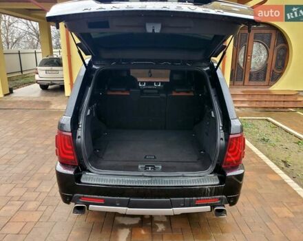 Черный Ленд Ровер Рендж Ровер, объемом двигателя 5 л и пробегом 235 тыс. км за 15000 $, фото 17 на Automoto.ua