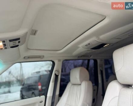 Чорний Ленд Ровер Рендж Ровер, об'ємом двигуна 5 л та пробігом 163 тис. км за 11990 $, фото 46 на Automoto.ua