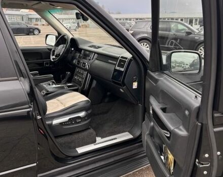 Чорний Ленд Ровер Рендж Ровер, об'ємом двигуна 5 л та пробігом 247 тис. км за 27000 $, фото 6 на Automoto.ua