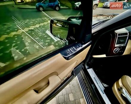 Черный Ленд Ровер Рендж Ровер, объемом двигателя 5 л и пробегом 265 тыс. км за 17999 $, фото 56 на Automoto.ua