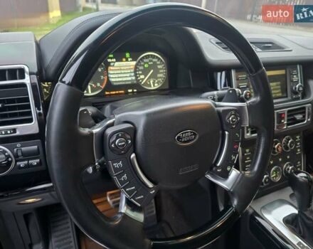 Черный Ленд Ровер Рендж Ровер, объемом двигателя 5 л и пробегом 199 тыс. км за 17000 $, фото 36 на Automoto.ua