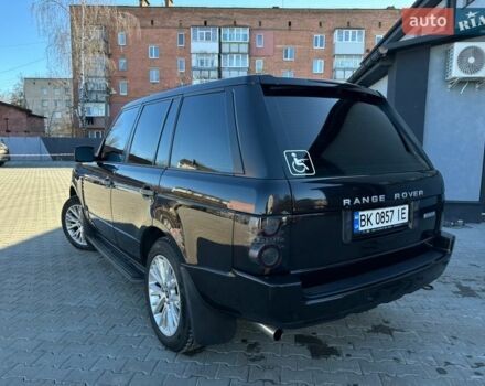 Чорний Ленд Ровер Рендж Ровер, об'ємом двигуна 5 л та пробігом 372 тис. км за 12500 $, фото 17 на Automoto.ua