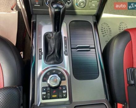 Чорний Ленд Ровер Рендж Ровер, об'ємом двигуна 5 л та пробігом 231 тис. км за 19500 $, фото 17 на Automoto.ua