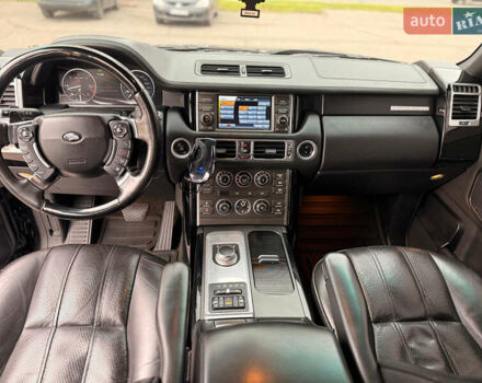 Чорний Ленд Ровер Рендж Ровер, об'ємом двигуна 4.37 л та пробігом 240 тис. км за 21000 $, фото 7 на Automoto.ua