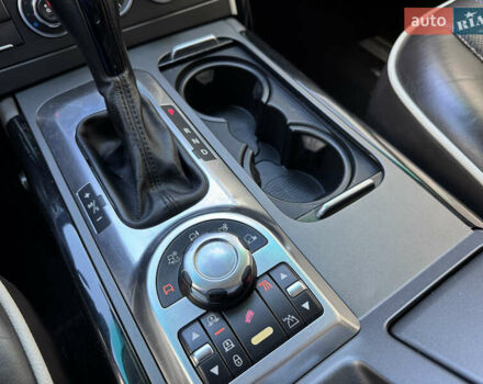 Черный Ленд Ровер Рендж Ровер, объемом двигателя 5 л и пробегом 225 тыс. км за 13500 $, фото 14 на Automoto.ua