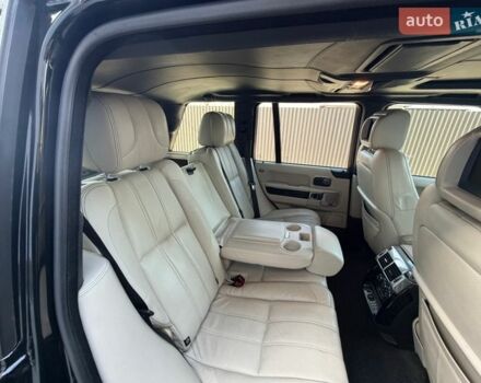 Чорний Ленд Ровер Рендж Ровер, об'ємом двигуна 5 л та пробігом 181 тис. км за 17999 $, фото 26 на Automoto.ua