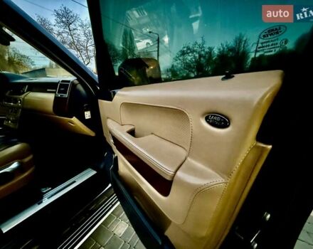 Черный Ленд Ровер Рендж Ровер, объемом двигателя 5 л и пробегом 265 тыс. км за 17999 $, фото 38 на Automoto.ua