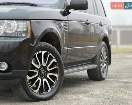 Черный Ленд Ровер Рендж Ровер, объемом двигателя 5 л и пробегом 195 тыс. км за 16000 $, фото 2 на Automoto.ua