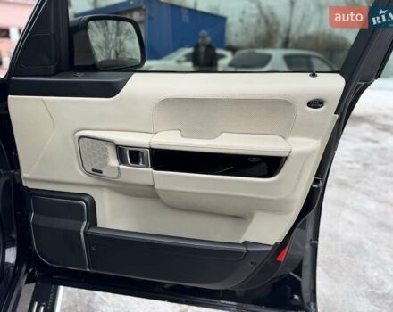 Чорний Ленд Ровер Рендж Ровер, об'ємом двигуна 5 л та пробігом 163 тис. км за 11990 $, фото 22 на Automoto.ua