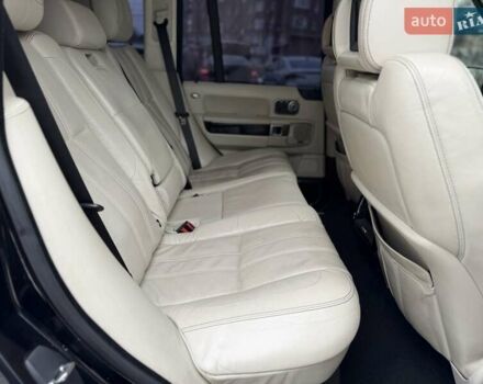 Чорний Ленд Ровер Рендж Ровер, об'ємом двигуна 5 л та пробігом 163 тис. км за 11990 $, фото 32 на Automoto.ua