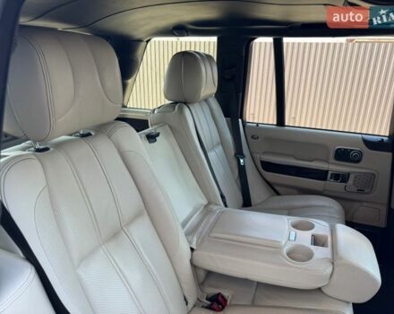 Чорний Ленд Ровер Рендж Ровер, об'ємом двигуна 5 л та пробігом 181 тис. км за 17999 $, фото 25 на Automoto.ua