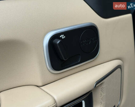 Черный Ленд Ровер Рендж Ровер, объемом двигателя 5 л и пробегом 195 тыс. км за 16000 $, фото 39 на Automoto.ua