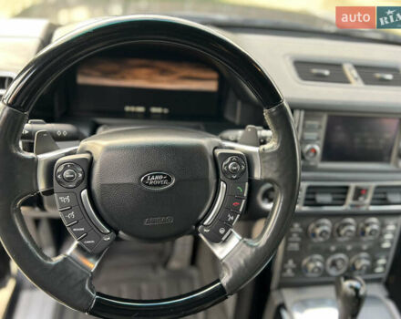 Чорний Ленд Ровер Рендж Ровер, об'ємом двигуна 5 л та пробігом 105 тис. км за 25000 $, фото 5 на Automoto.ua