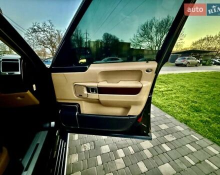 Черный Ленд Ровер Рендж Ровер, объемом двигателя 5 л и пробегом 265 тыс. км за 17999 $, фото 41 на Automoto.ua