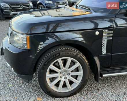 Чорний Ленд Ровер Рендж Ровер, об'ємом двигуна 4.39 л та пробігом 186 тис. км за 19600 $, фото 4 на Automoto.ua
