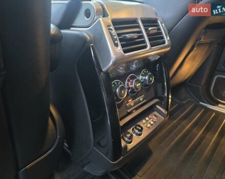 Черный Ленд Ровер Рендж Ровер, объемом двигателя 5 л и пробегом 199 тыс. км за 17000 $, фото 30 на Automoto.ua