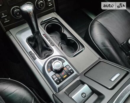 Черный Ленд Ровер Рендж Ровер, объемом двигателя 5 л и пробегом 137 тыс. км за 18000 $, фото 43 на Automoto.ua