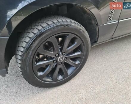 Черный Ленд Ровер Рендж Ровер, объемом двигателя 5 л и пробегом 137 тыс. км за 18000 $, фото 2 на Automoto.ua