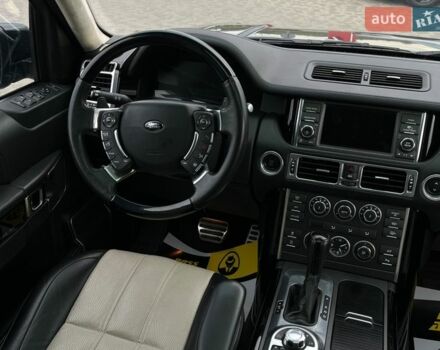 Чорний Ленд Ровер Рендж Ровер, об'ємом двигуна 5 л та пробігом 129 тис. км за 24999 $, фото 20 на Automoto.ua