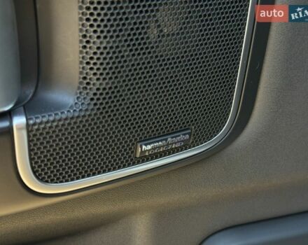 Черный Ленд Ровер Рендж Ровер, объемом двигателя 5 л и пробегом 242 тыс. км за 14999 $, фото 10 на Automoto.ua