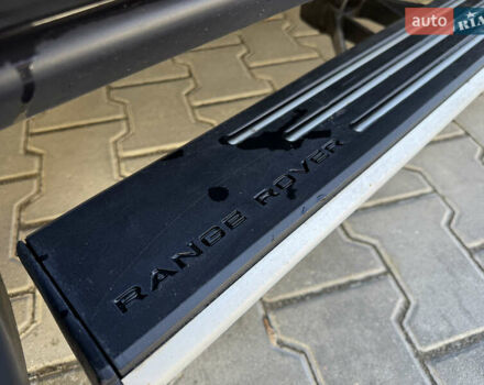 Черный Ленд Ровер Рендж Ровер, объемом двигателя 5 л и пробегом 225 тыс. км за 13500 $, фото 12 на Automoto.ua
