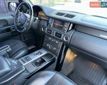Чорний Ленд Ровер Рендж Ровер, об'ємом двигуна 4.39 л та пробігом 186 тис. км за 19600 $, фото 70 на Automoto.ua