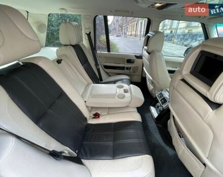 Черный Ленд Ровер Рендж Ровер, объемом двигателя 5 л и пробегом 250 тыс. км за 17000 $, фото 8 на Automoto.ua