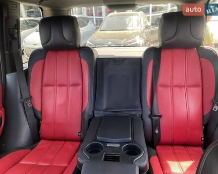 Чорний Ленд Ровер Рендж Ровер, об'ємом двигуна 5 л та пробігом 231 тис. км за 19500 $, фото 11 на Automoto.ua