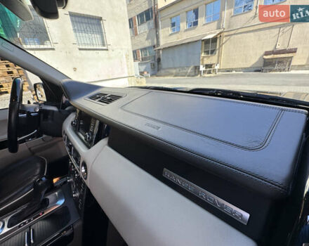Черный Ленд Ровер Рендж Ровер, объемом двигателя 5 л и пробегом 225 тыс. км за 13500 $, фото 18 на Automoto.ua
