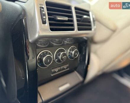 Чорний Ленд Ровер Рендж Ровер, об'ємом двигуна 5 л та пробігом 163 тис. км за 11990 $, фото 30 на Automoto.ua