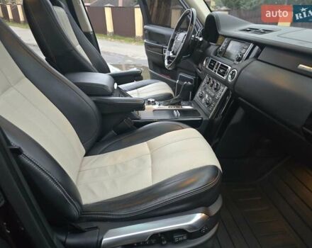 Черный Ленд Ровер Рендж Ровер, объемом двигателя 5 л и пробегом 199 тыс. км за 17000 $, фото 24 на Automoto.ua