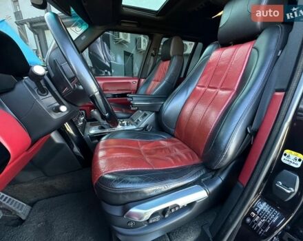 Чорний Ленд Ровер Рендж Ровер, об'ємом двигуна 5 л та пробігом 372 тис. км за 12500 $, фото 27 на Automoto.ua