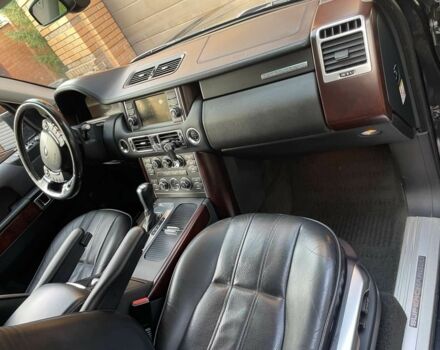 Черный Ленд Ровер Рендж Ровер, объемом двигателя 5 л и пробегом 250 тыс. км за 19800 $, фото 2 на Automoto.ua