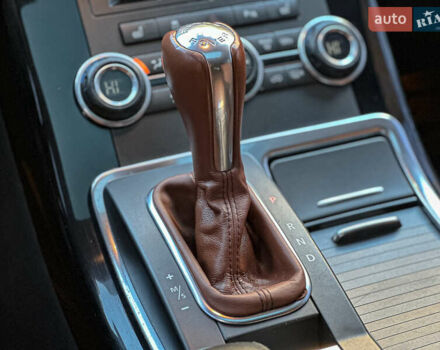 Чорний Ленд Ровер Рендж Ровер, об'ємом двигуна 2.99 л та пробігом 241 тис. км за 20500 $, фото 95 на Automoto.ua