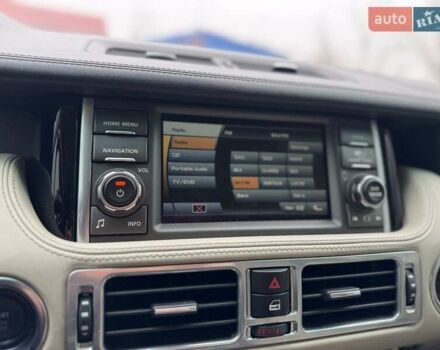 Чорний Ленд Ровер Рендж Ровер, об'ємом двигуна 5 л та пробігом 163 тис. км за 11990 $, фото 44 на Automoto.ua