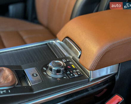 Чорний Ленд Ровер Рендж Ровер, об'ємом двигуна 2.99 л та пробігом 241 тис. км за 20500 $, фото 85 на Automoto.ua