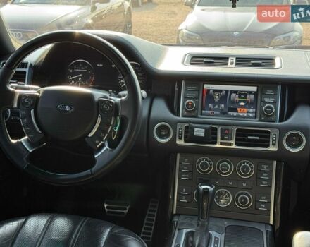 Черный Ленд Ровер Рендж Ровер, объемом двигателя 5 л и пробегом 242 тыс. км за 14999 $, фото 9 на Automoto.ua