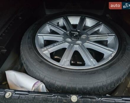 Черный Ленд Ровер Рендж Ровер, объемом двигателя 5 л и пробегом 199 тыс. км за 17000 $, фото 12 на Automoto.ua