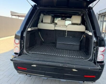 Чорний Ленд Ровер Рендж Ровер, об'ємом двигуна 5 л та пробігом 181 тис. км за 17999 $, фото 28 на Automoto.ua