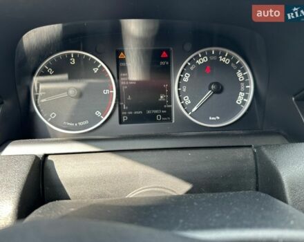 Черный Ленд Ровер Рендж Ровер, объемом двигателя 2.99 л и пробегом 315 тыс. км за 25000 $, фото 9 на Automoto.ua