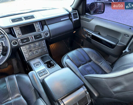 Чорний Ленд Ровер Рендж Ровер, об'ємом двигуна 4.39 л та пробігом 186 тис. км за 19600 $, фото 62 на Automoto.ua