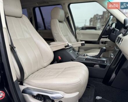 Чорний Ленд Ровер Рендж Ровер, об'ємом двигуна 5 л та пробігом 163 тис. км за 11990 $, фото 24 на Automoto.ua