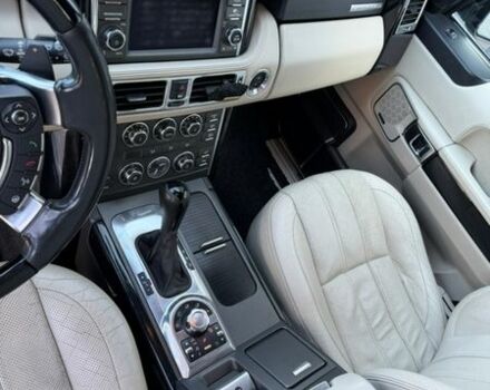 Чорний Ленд Ровер Рендж Ровер, об'ємом двигуна 5 л та пробігом 181 тис. км за 17999 $, фото 38 на Automoto.ua