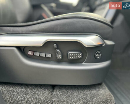 Чорний Ленд Ровер Рендж Ровер, об'ємом двигуна 5 л та пробігом 105 тис. км за 25000 $, фото 13 на Automoto.ua